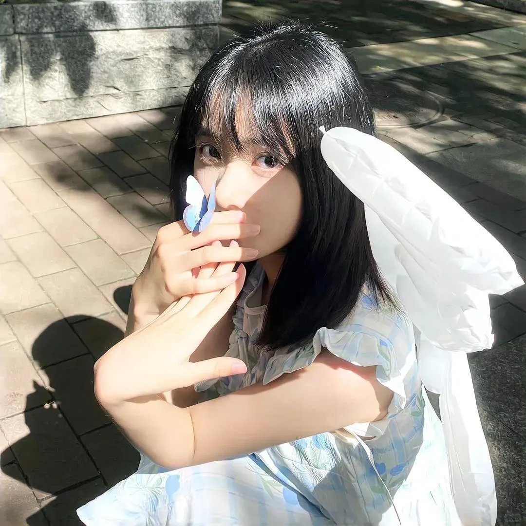 行走的鸡毛掸子